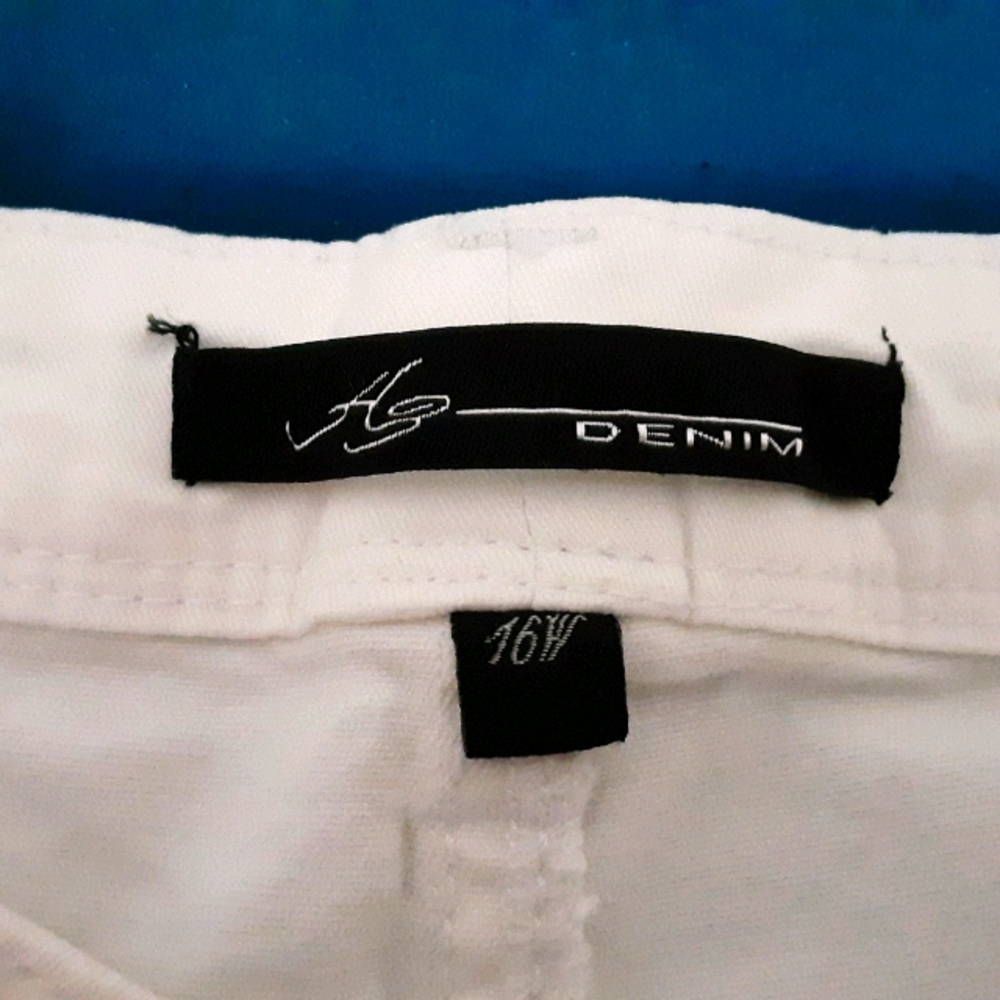 Denim shorts size 16w